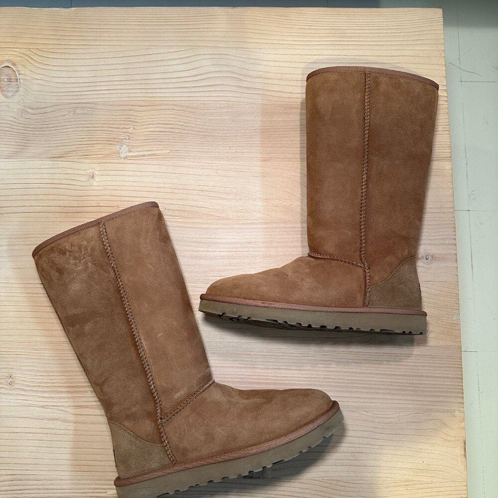 UGG Classic Tall Boots - Chestnut (Women’s Size 7) - Picture 7 of 11